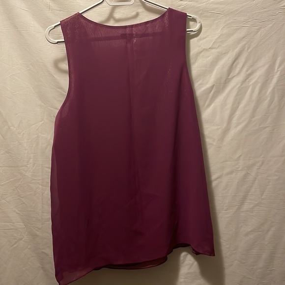 swoop neck shimmering tank top - Picture 3 of 3